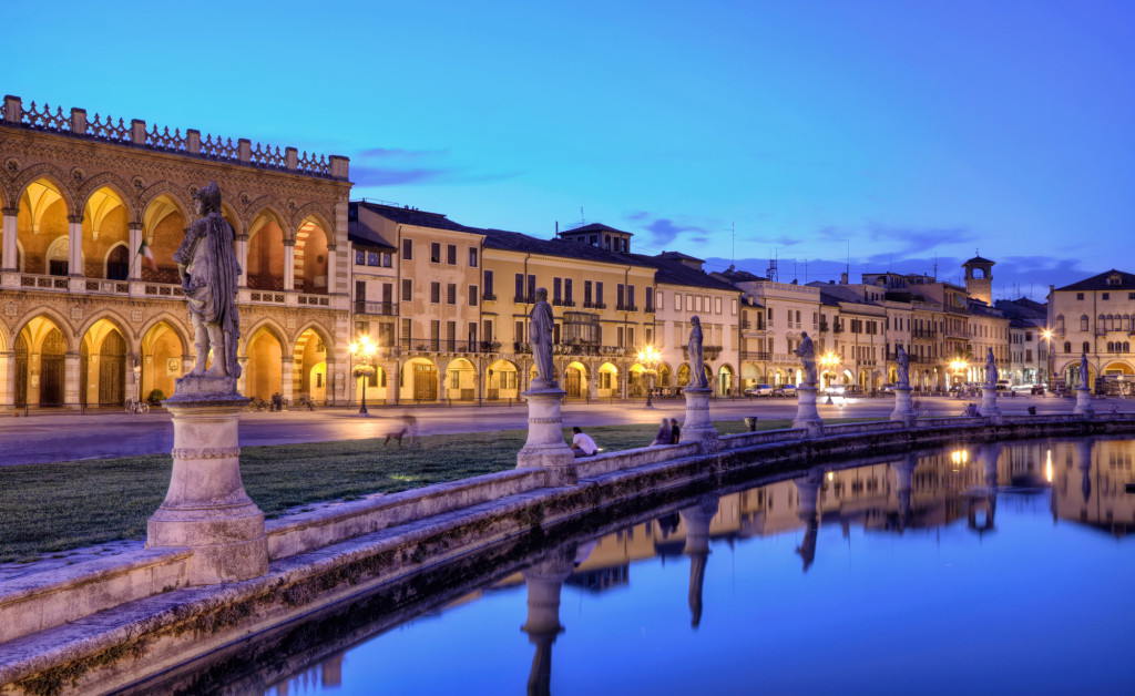 Splendida Piazza di Prato della Valle a Padova